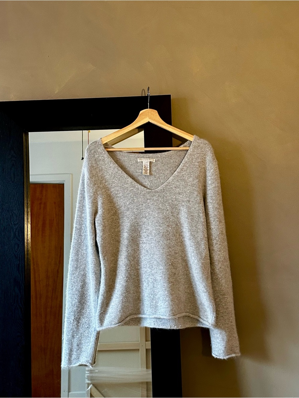 V-Neck Sweater - Light Gray - Wool - Rabbit hair